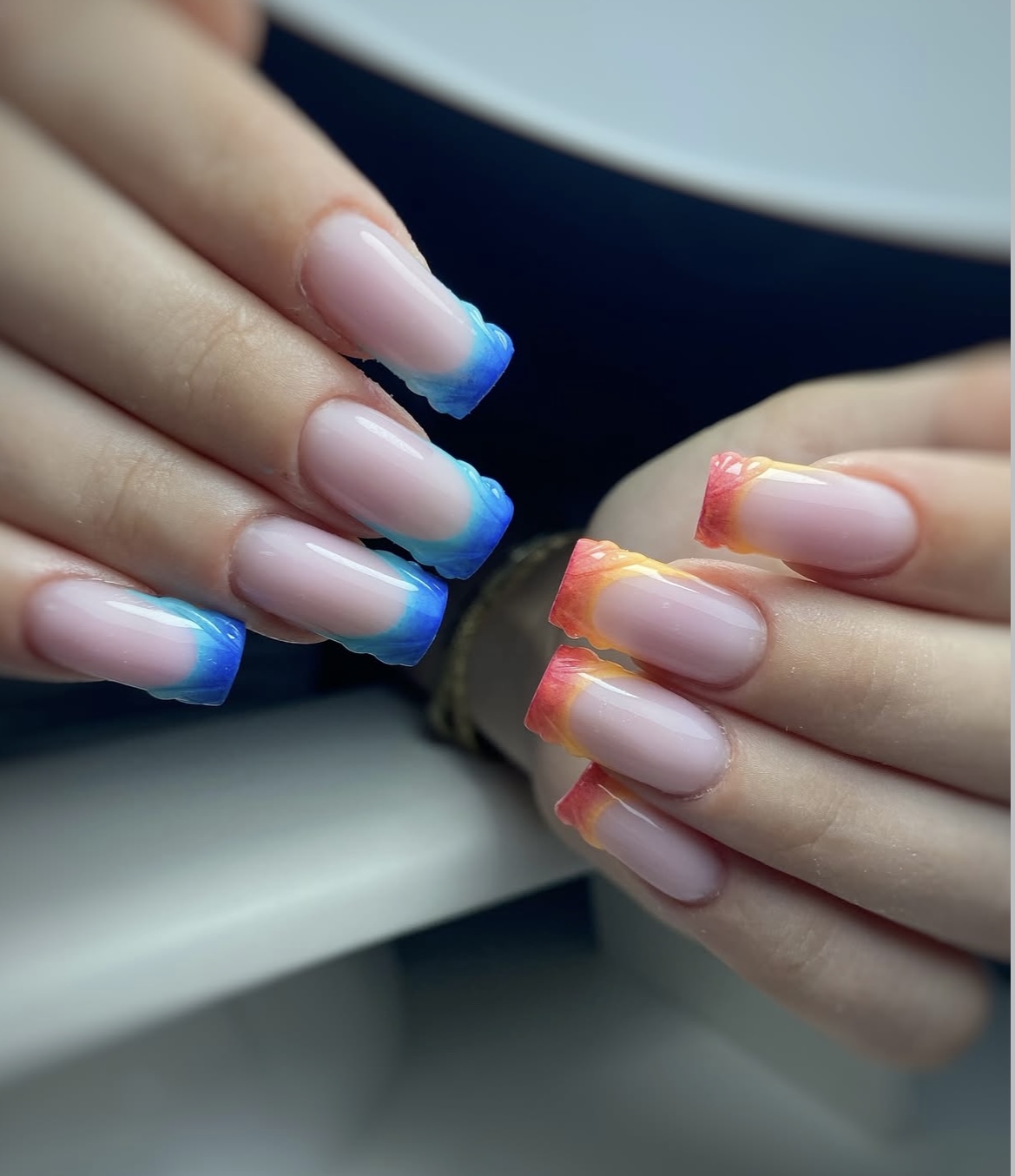 French colorata blu e arancio
